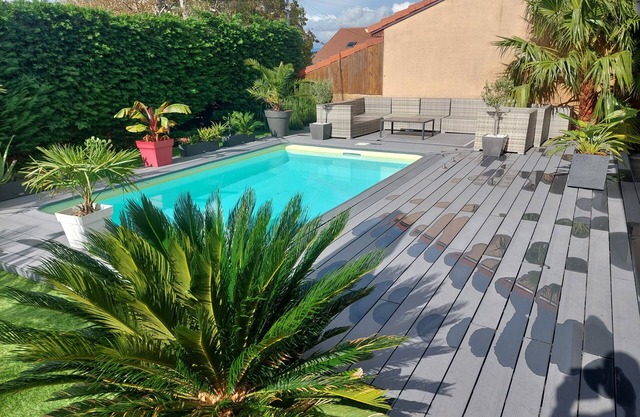 Quiet house of 120m² with swimming pool near Lyon