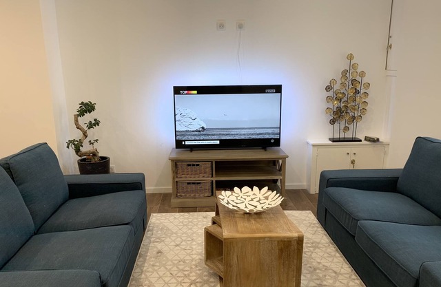 Quiet house with garden and outdoor parking
