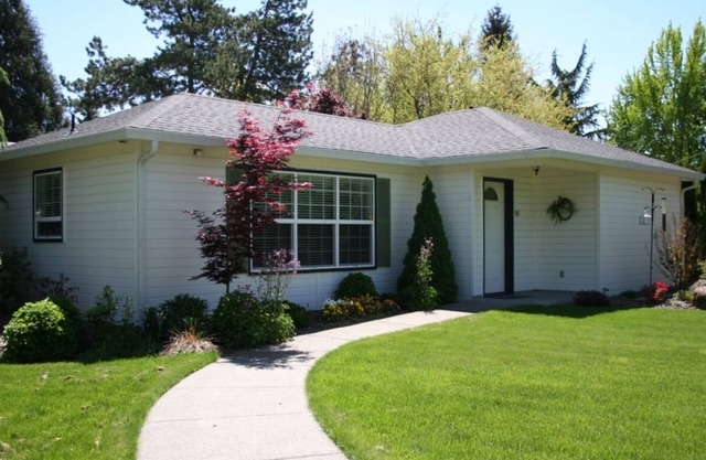 Quiet, Modern, Cottage