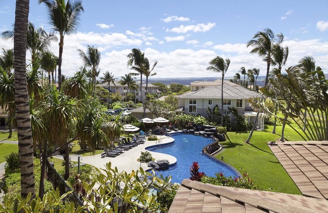 Quiet natural surroundings, gourmet kitchen, near Waikiloa beach!