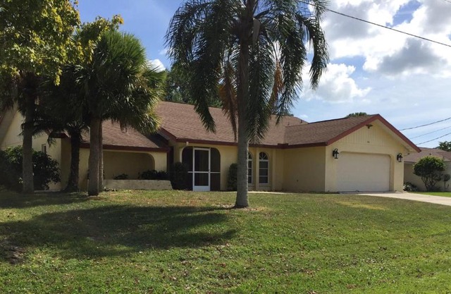Quiet Rotonda Villa, 3 Br, 2.5 Ba with recent upgrades.