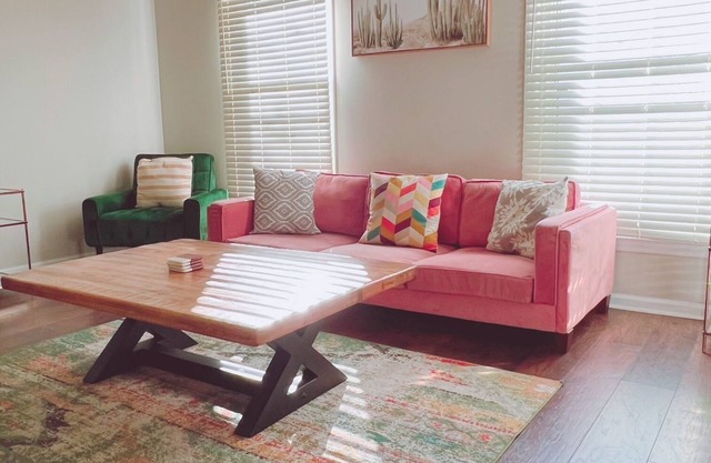 Quiet Suburban Retreat near UNC Charlotte