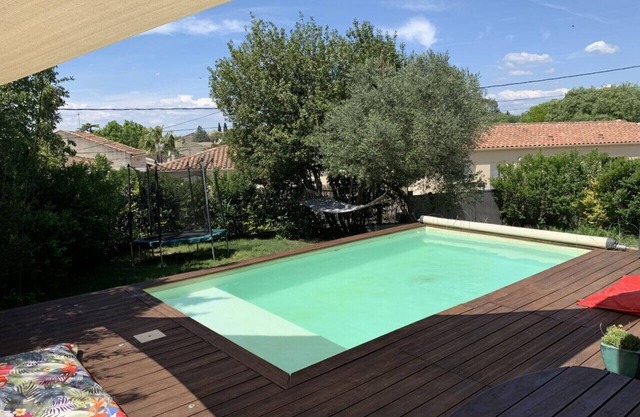 Quiet villa with swimming pool and garden