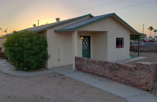 Quirky Yuma Guesthouse