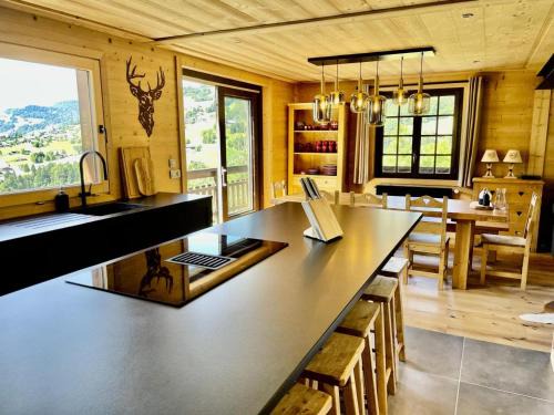 Résidence Chez Simone - Chalet Simone avec vue sur un village typique du Val d'Arly MAE-6374