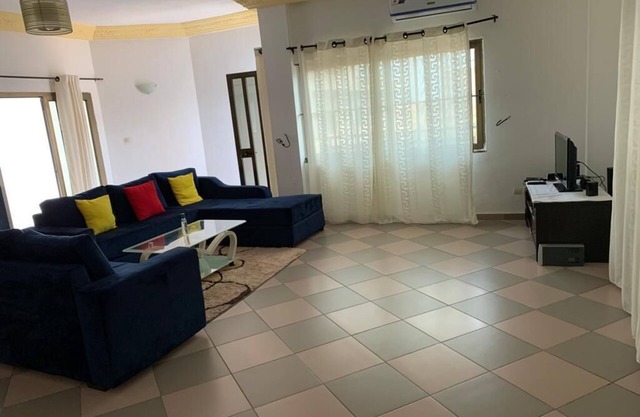 Résidence Située à Cotonou Fidjrossè non Loin de L'aéroport, Centre Commerciale