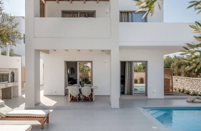 R 1483 Kritamos Villa with private pool with Garden View, Sofa Bed & Welcome Drink.