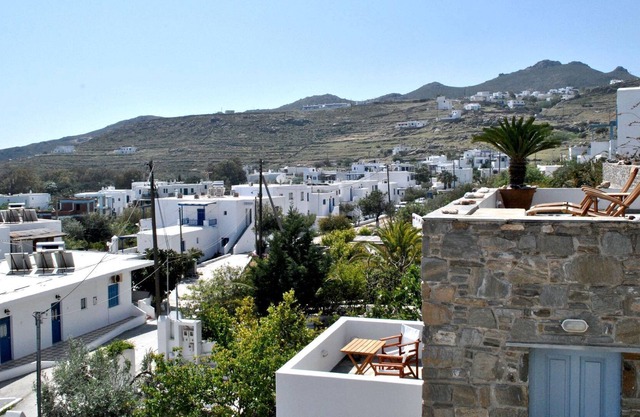 R 904 Verde Villa with Sea View