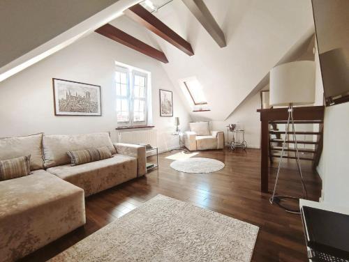 RABE Old Town Apartment Gdańsk - Two-Level Retreat