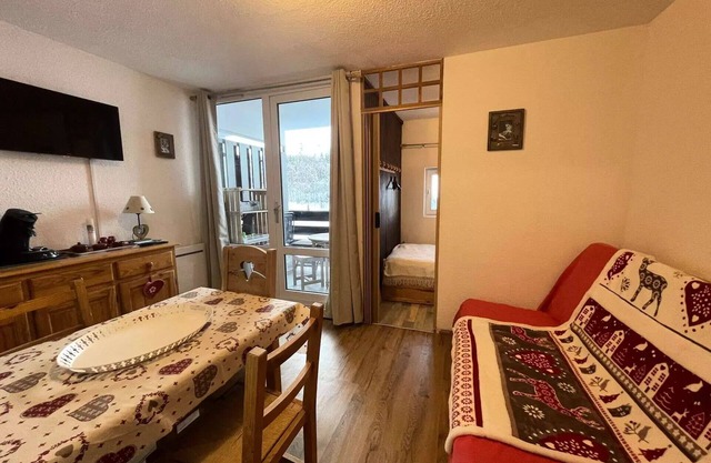 Rainbow B Residence - T2 cozy near the start of the tracks