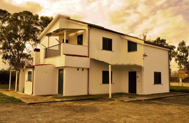 Rainbow Houses – Yellow House Mare, Campagna e Relax