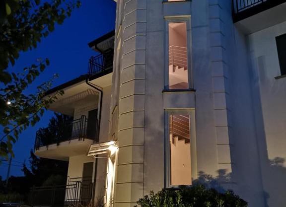 RAJA ROOMS