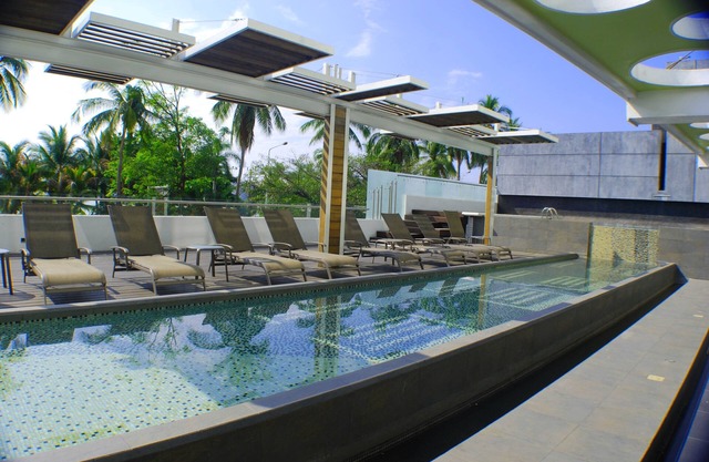 Ramada by Wyndham Acapulco Hotel & Suites