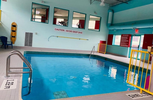 Ramada by Wyndham Belleville Harbourview Conference Center