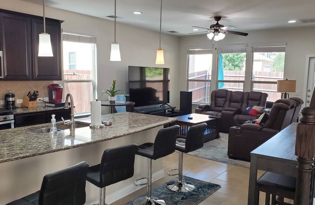 Rare 4 Bedroom home minutes from restaurants and downtown entertainment