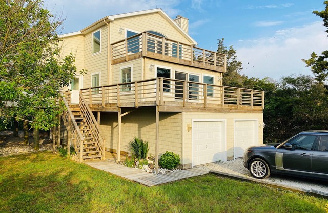 RARE Beachfront AND Wildlife Reserve Home in Broadkill Beach!