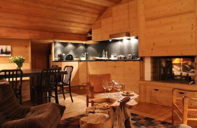 Rare, in the heart of Megève, flat full of charm in a traditional chalet