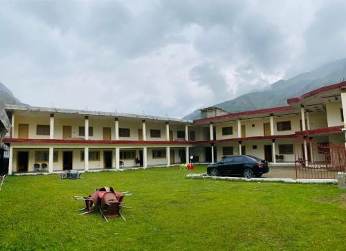 Ravi inn hotel