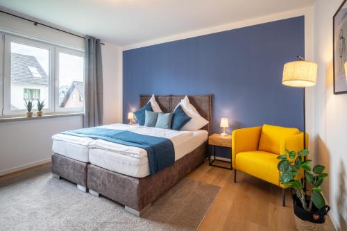 RAW-Flat Meier - Modern - Stylisch - Balkon - Netflix