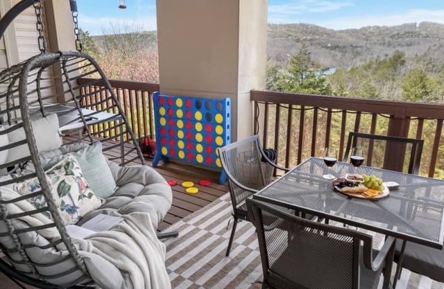 Recently Remodeled, walk to the lake, next to SDC