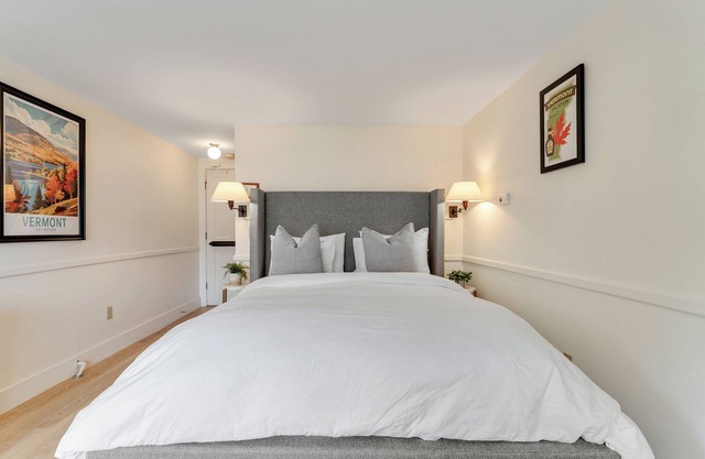 Red Clover Inn: Queen Suite + sofabed Killington