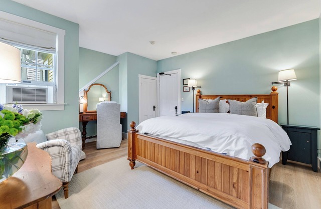 Red Clover Inn: Queen Suite near Killington