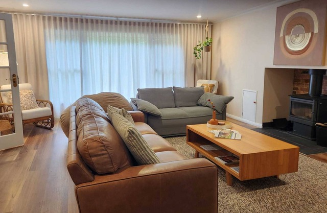 Red Gum and Stone Holiday Home