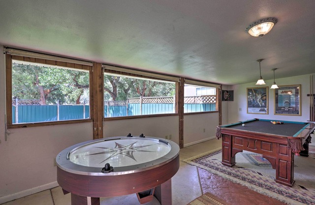 'red Rock Rambler' Moab Home w/Hot Tub & Views!