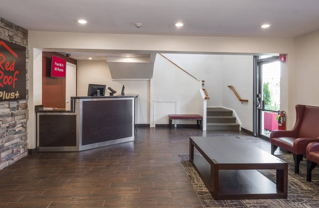 Red Roof PLUS+ Poughkeepsie