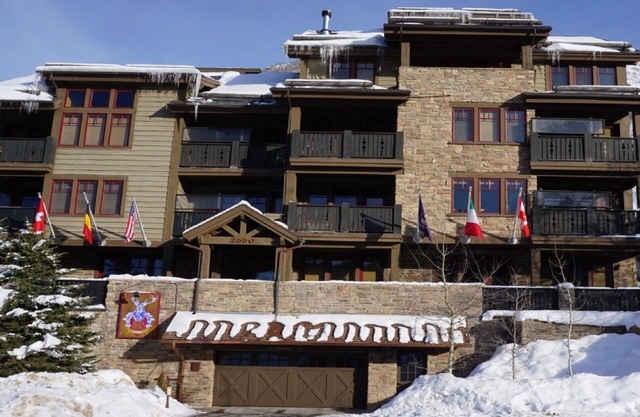 Red Stag Lodge Lower DV, Easy walk to Snow Park Lodge & St. Regis