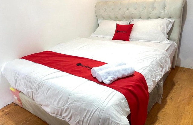 RedDoorz Plus at Puncak Mas Cottage Lampung