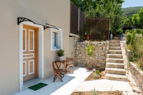 Redon Marias House 1