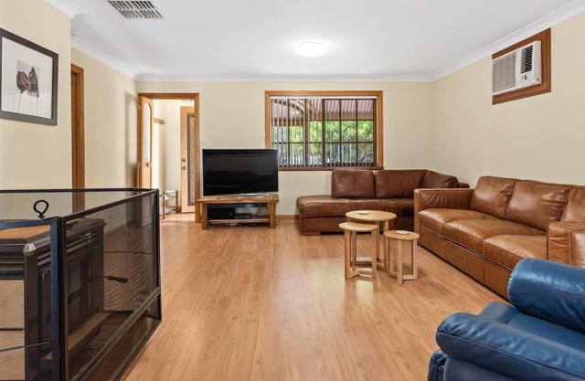 Reef & Vines ~ Port Noarlunga - Cosy Cottage Close to the Surf