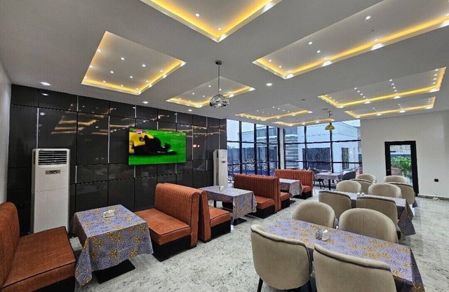 Reens Suites and Apartment