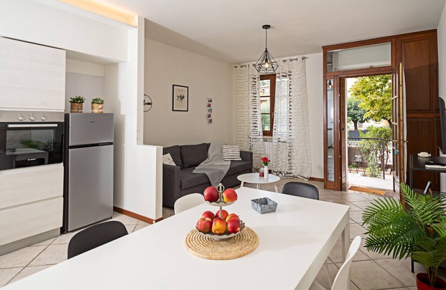 Regarda - "Townhouse 71" with 2 bedrooms, 2 baths, wifi, a/c