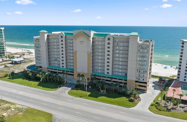 Regency Isle 308 - 2 Bedroom Condo with gorgeous Gulf views at Regency Isle