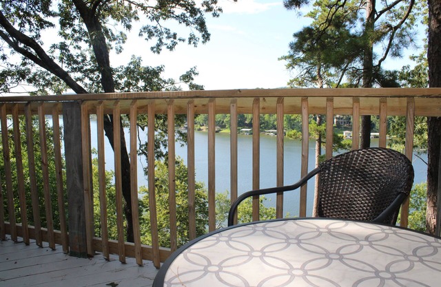 Relax and Reconnect at this Lake Catherine Retreat