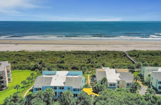 Relax Beachside in our private neighborhood with all the comforts you need!