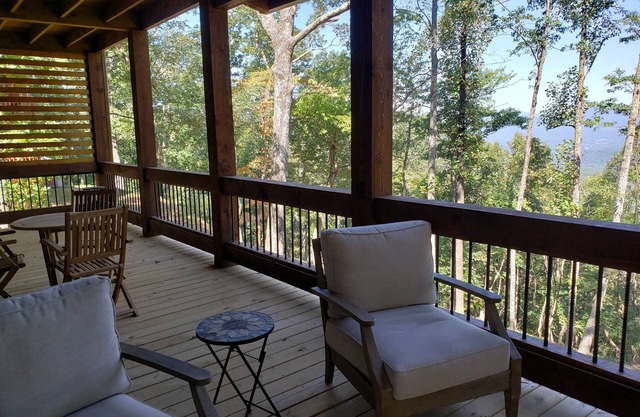 Relax on Top of the Ridge - Ellijay, GA
