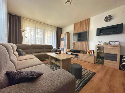 Relax Villa Tatry - Wifi/TV, BBQ, Billiard