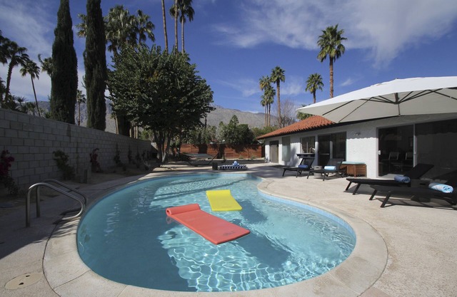 Relaxation, Mountain Views, ECO upgrades, Design, Saltwater Pool/Spa!