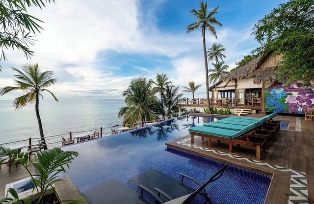 Relaxed Island Retreat at Charming Seaside Room, Onsite Pool & Beach Access