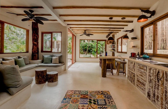 Relaxed Luxury by the Sea – Your 3-Bedroom Beachfront Retreat at Zorba
