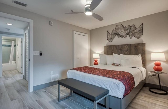 Relaxing Beach Getaway! Suite w/Kitchen & Balcony | Pool, Free Parking!