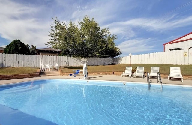 Relaxing Decatur Getaway | Budget-friendly Room | Relaxing Outdoor Pool