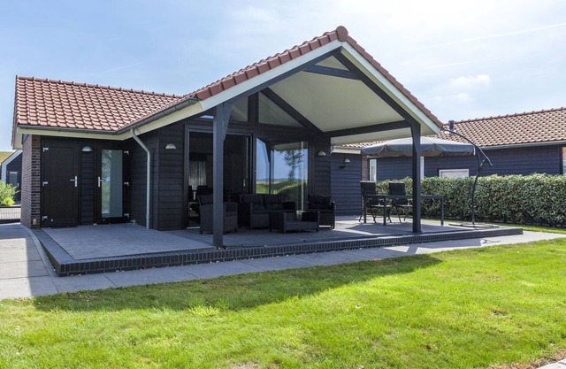 Relaxing Home Close to Diving Spots