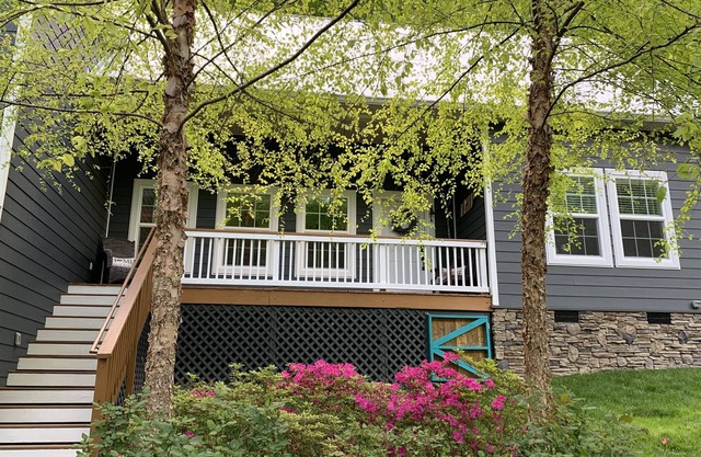 Relaxing Lake House Steps to Hidden Harbor Marina