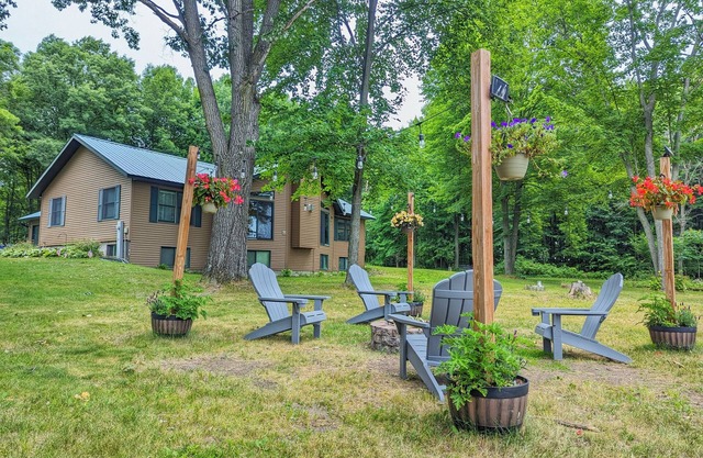 Relaxing nature getaway with all the amenities