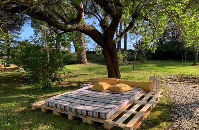 Relaxing oasis just a stone's throw from the Via Francigena