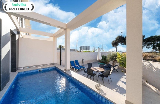 Relaxing Villa Near Carabassi